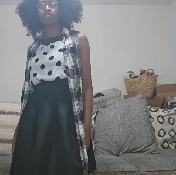 XS black and white extra long flannel shawl - Picture 5 of 6